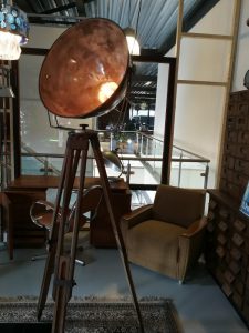 emaille lamp op statief industrieel