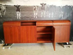 vintage dressoir